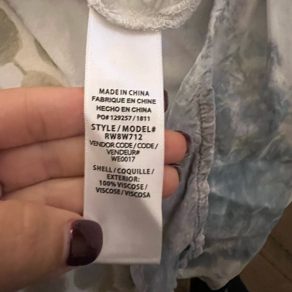 Splendid High Low Button Down Blouse! - image 5